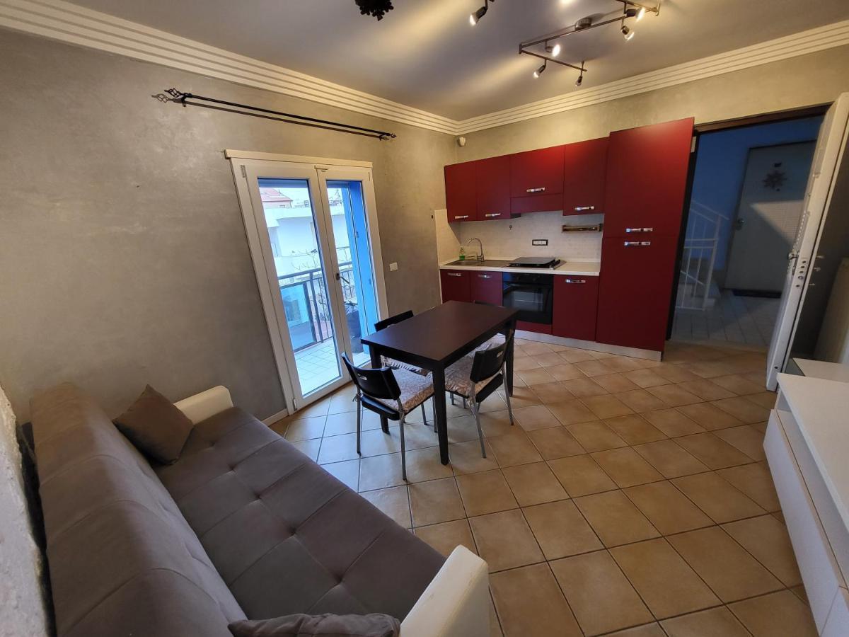 Sweet House Fiumicino Apartment Exterior photo